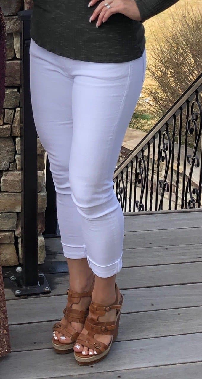 Tanja, regular mom by day, hogtied bondage slut by night.