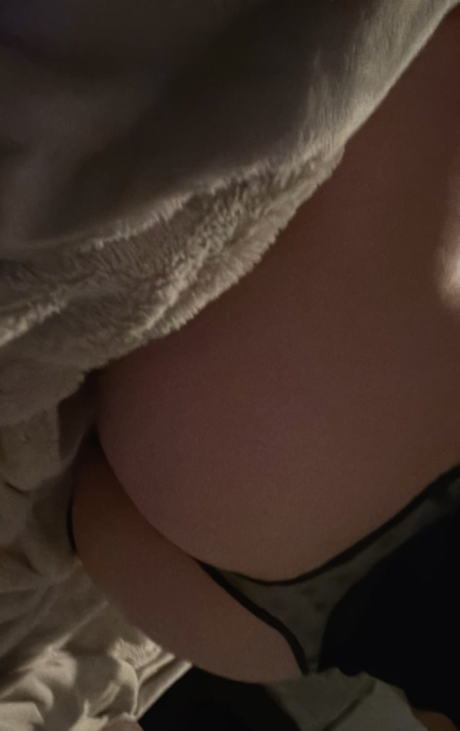 Sexy horny slut wants to be your personal free use sex toy