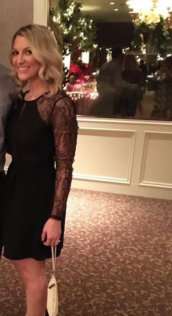 Friends who flash together…end up on the internet together. Alivia, Heather, Ashlee & Lauren