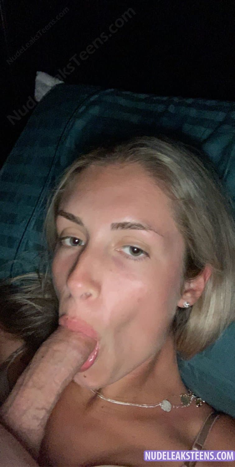 College girl couldn’t stop sucking dick