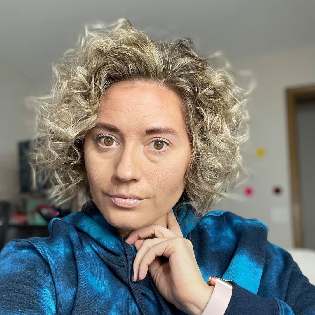 Jacqueline & Sarah get real down and dirty for the “brand that can’t be named” ?