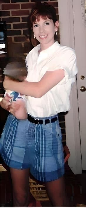 Submissive Soccer Mom Enjoying Gloryhole cum load #8