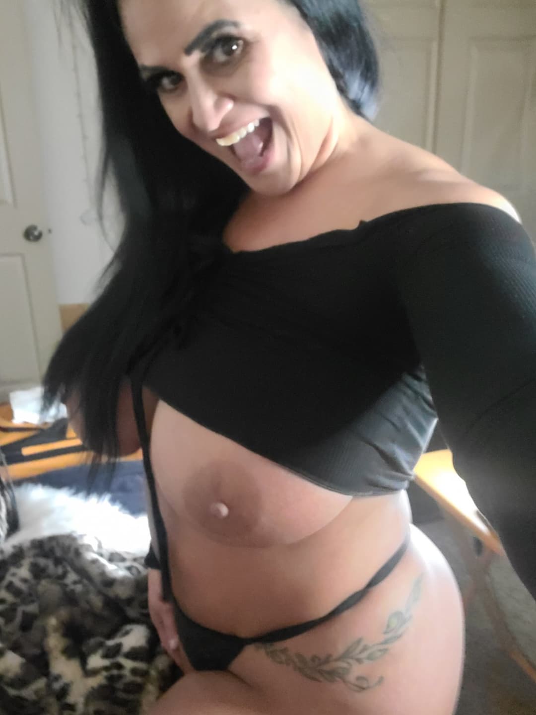 Sneak peek under the shirt