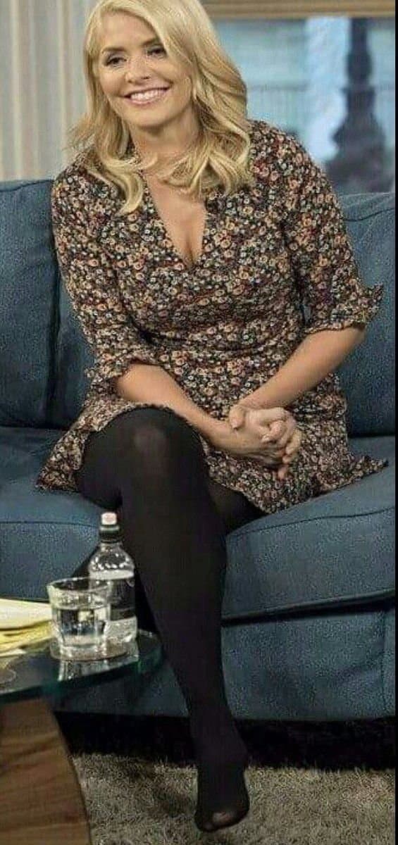 Holly willoughby big fat ass slut in black tights
