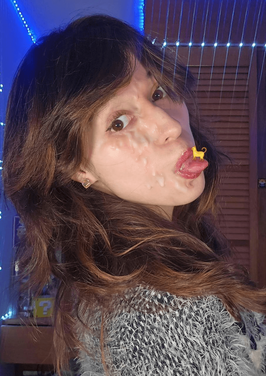 Liza Baez nude fakes // cum fakes