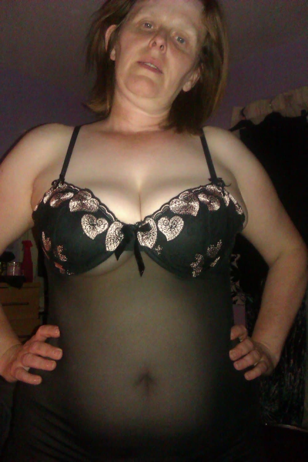 UK milf submitted. From Kent