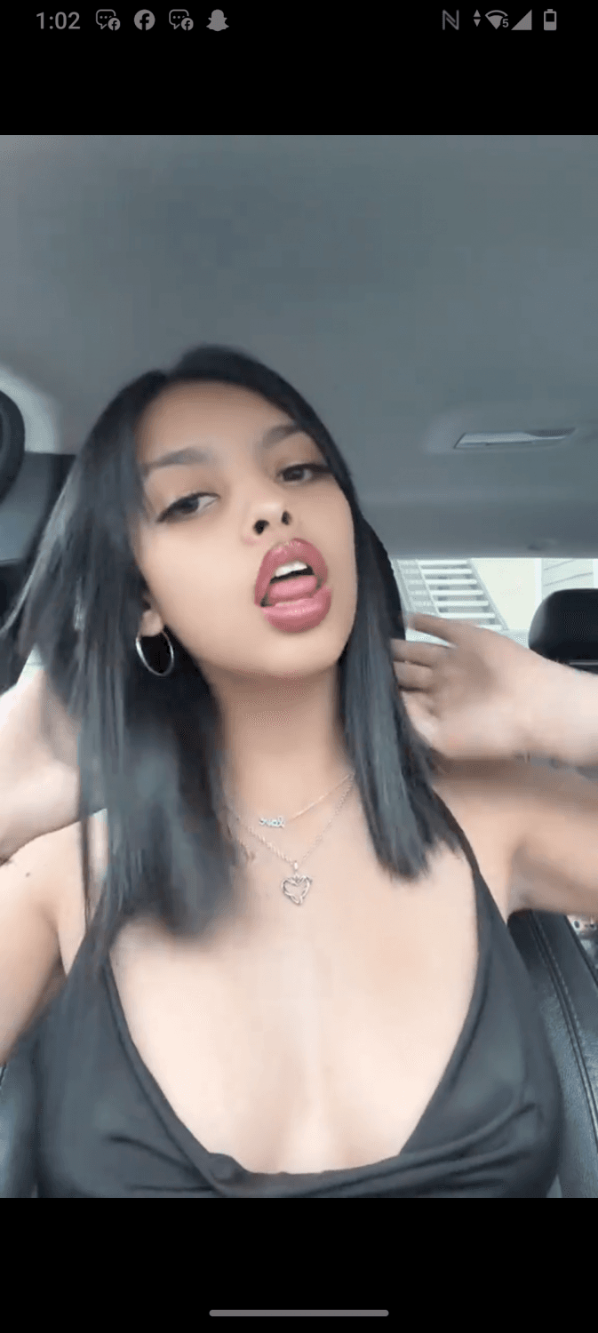 Sexy Fuckable Hispanic Baddie