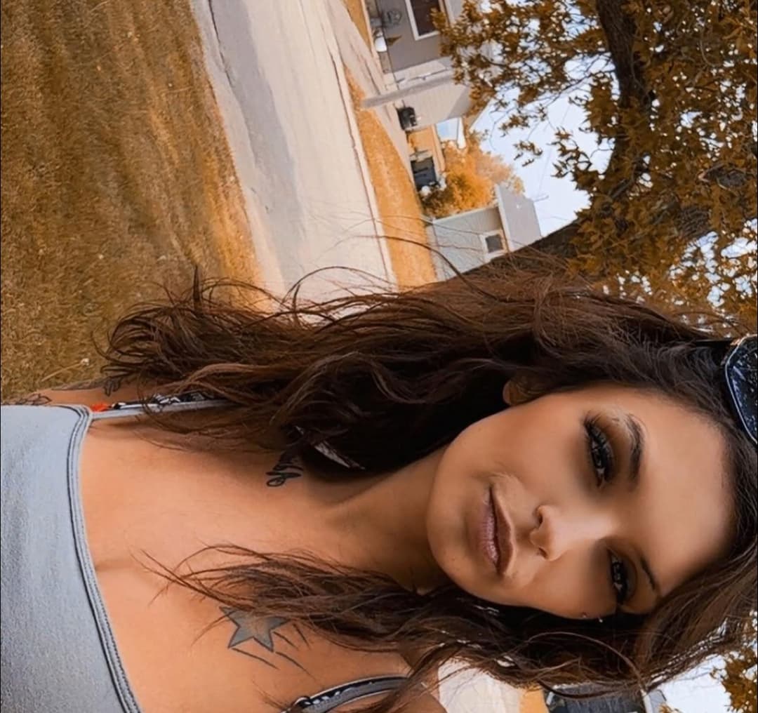 Sask native natives Rez slut native Saskatchewan amber langan if you had any dm me