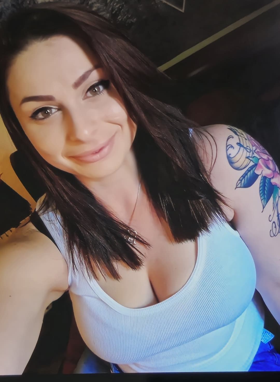 Click to view full size Thick Busty Brunette Slut