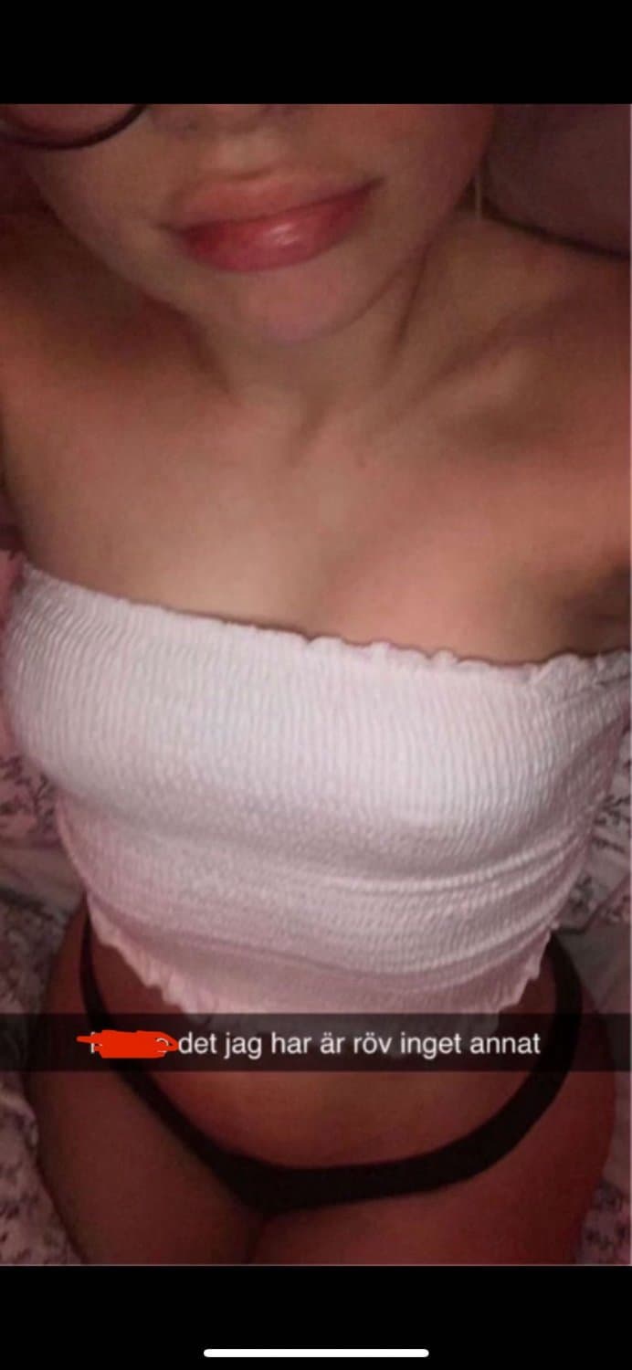 Swedish blonde snowbunny finally leaked, dm if you want to see her masturbation videos