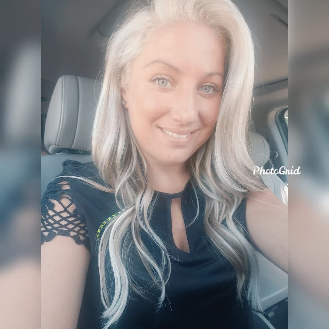 Might have forgotten their age, but definitely remembered how to show tits on ass on the G G W bus