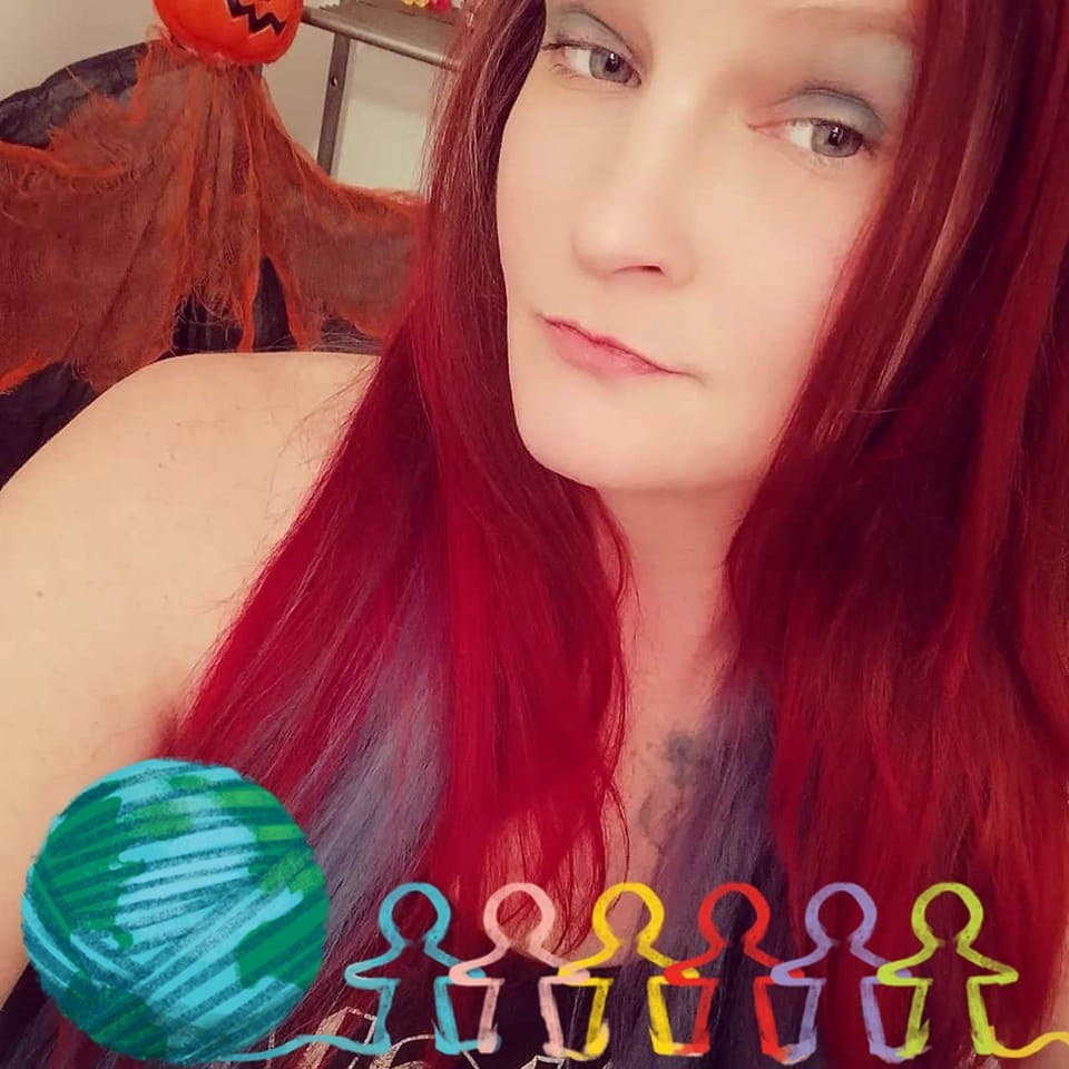 No wasted time in this video. G G W went straight to these two ladies having lesbian sex on the bus