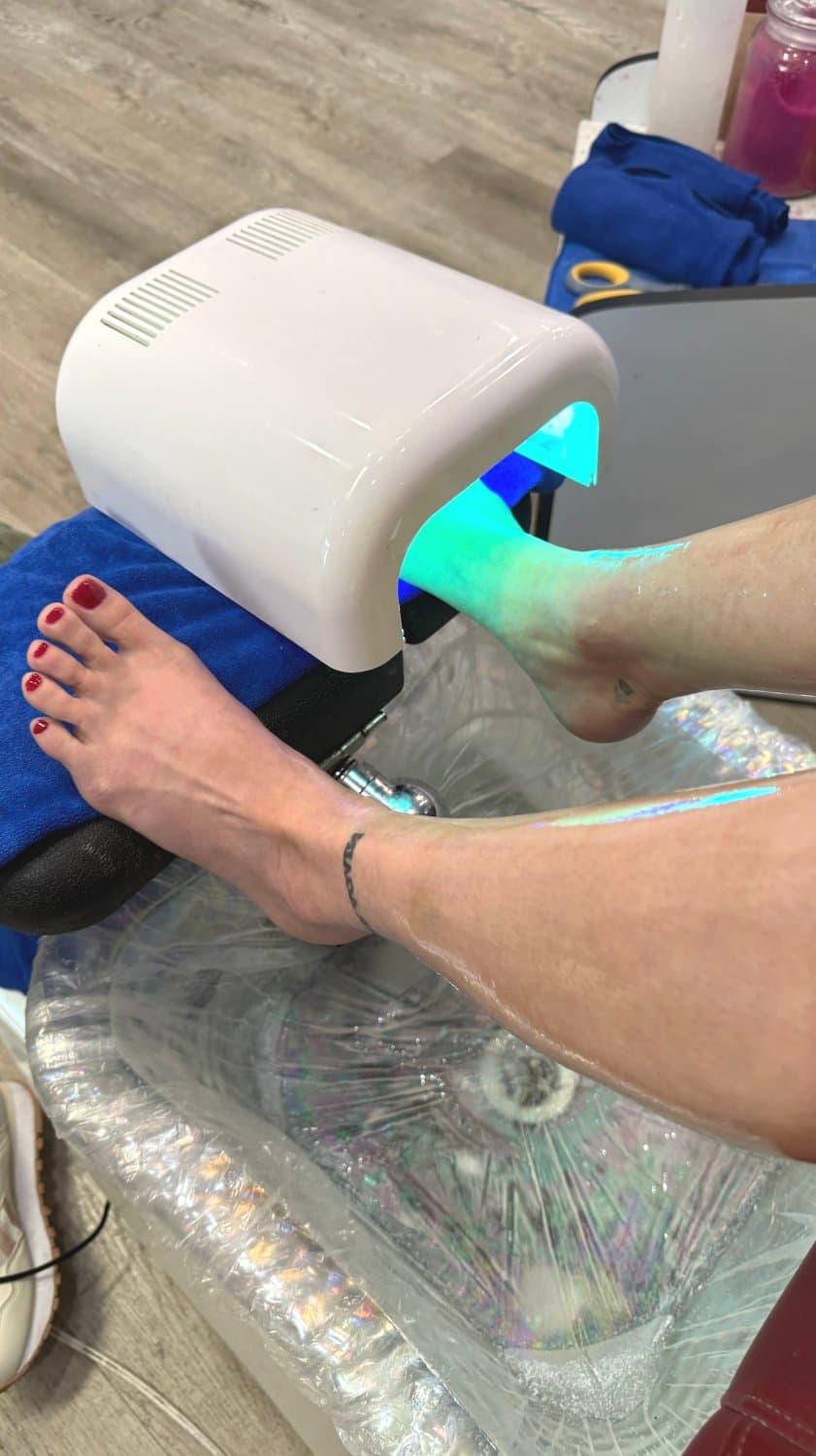 Crave to cum all over my toes?