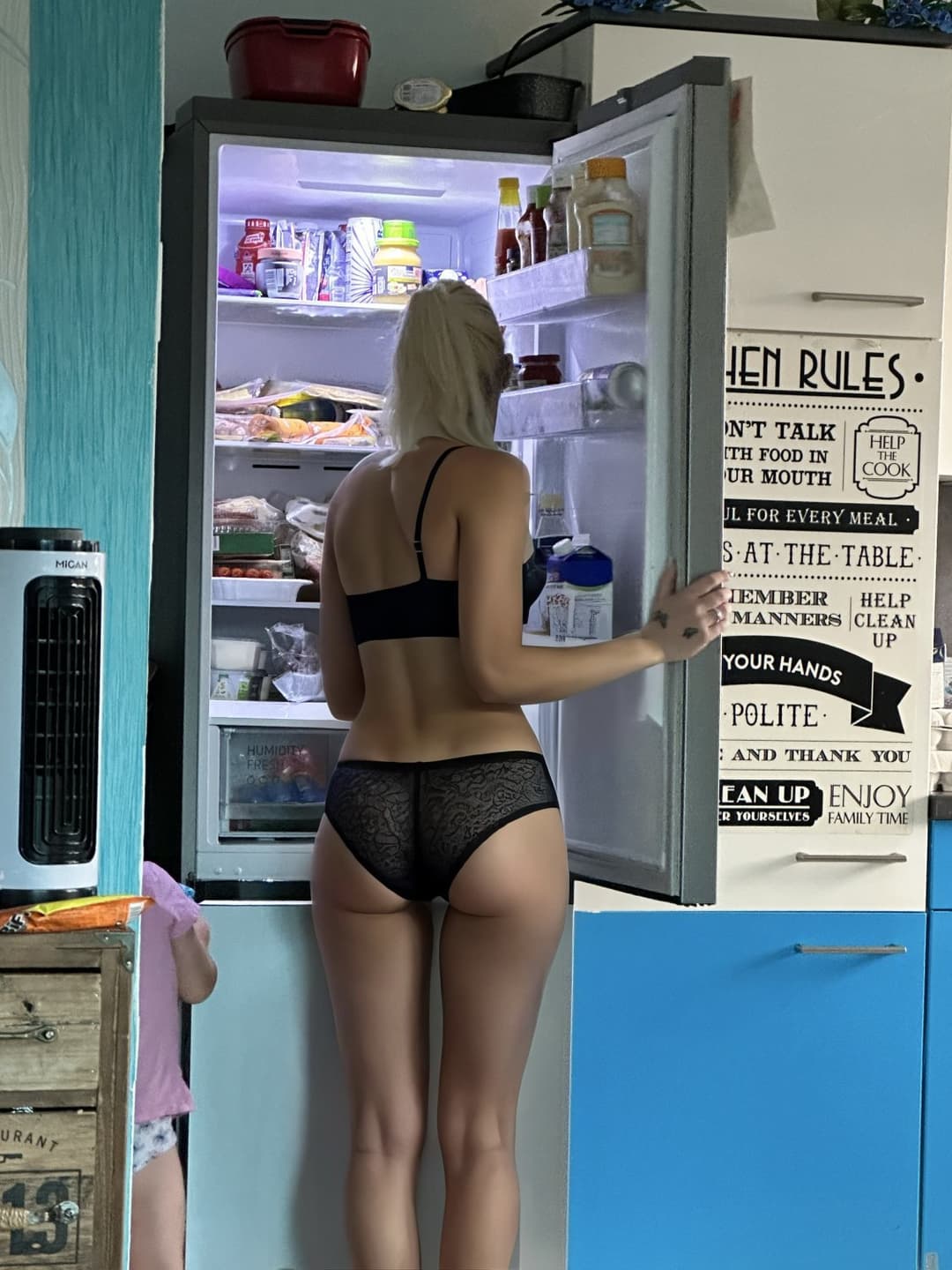 pls comment if you would fuck her tight throat or ass