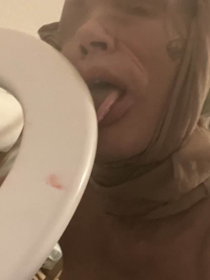 Laugh at my pathetic farm pig