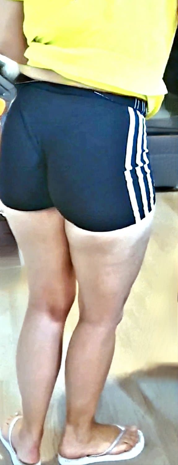 Casada do corno.(Comentem para novas fotos e vídeos, o corno frouxo adora ler).