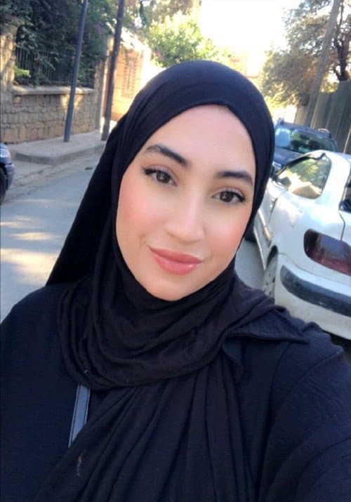 Syrian hijab milf ??