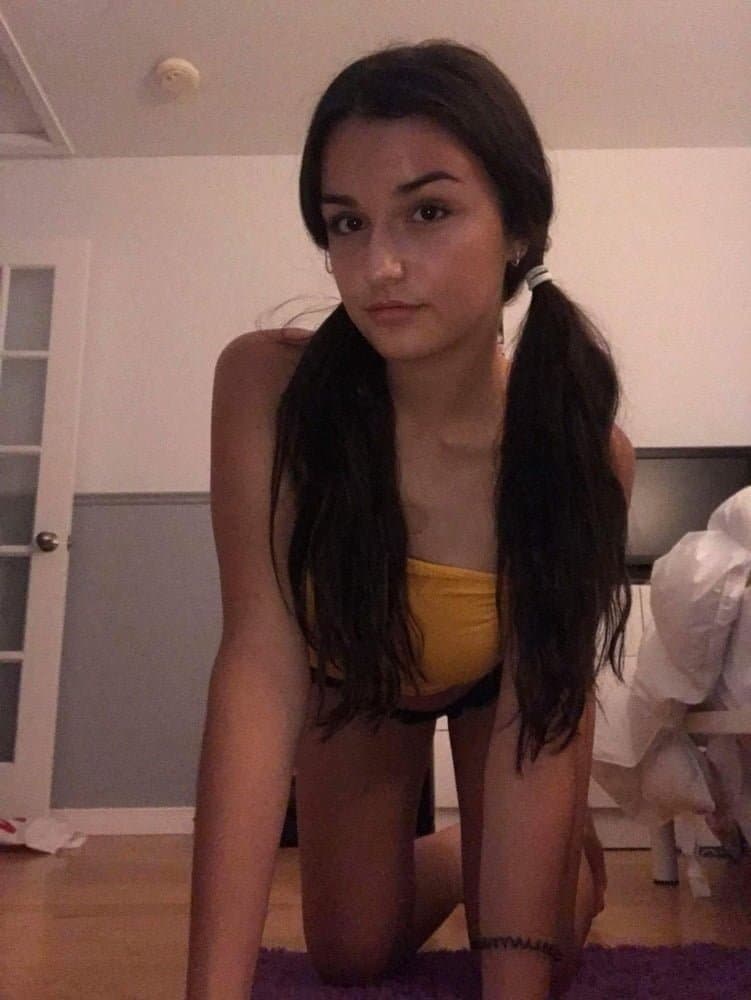 Adorable Slut Spreads Ass to Show all Her Holes