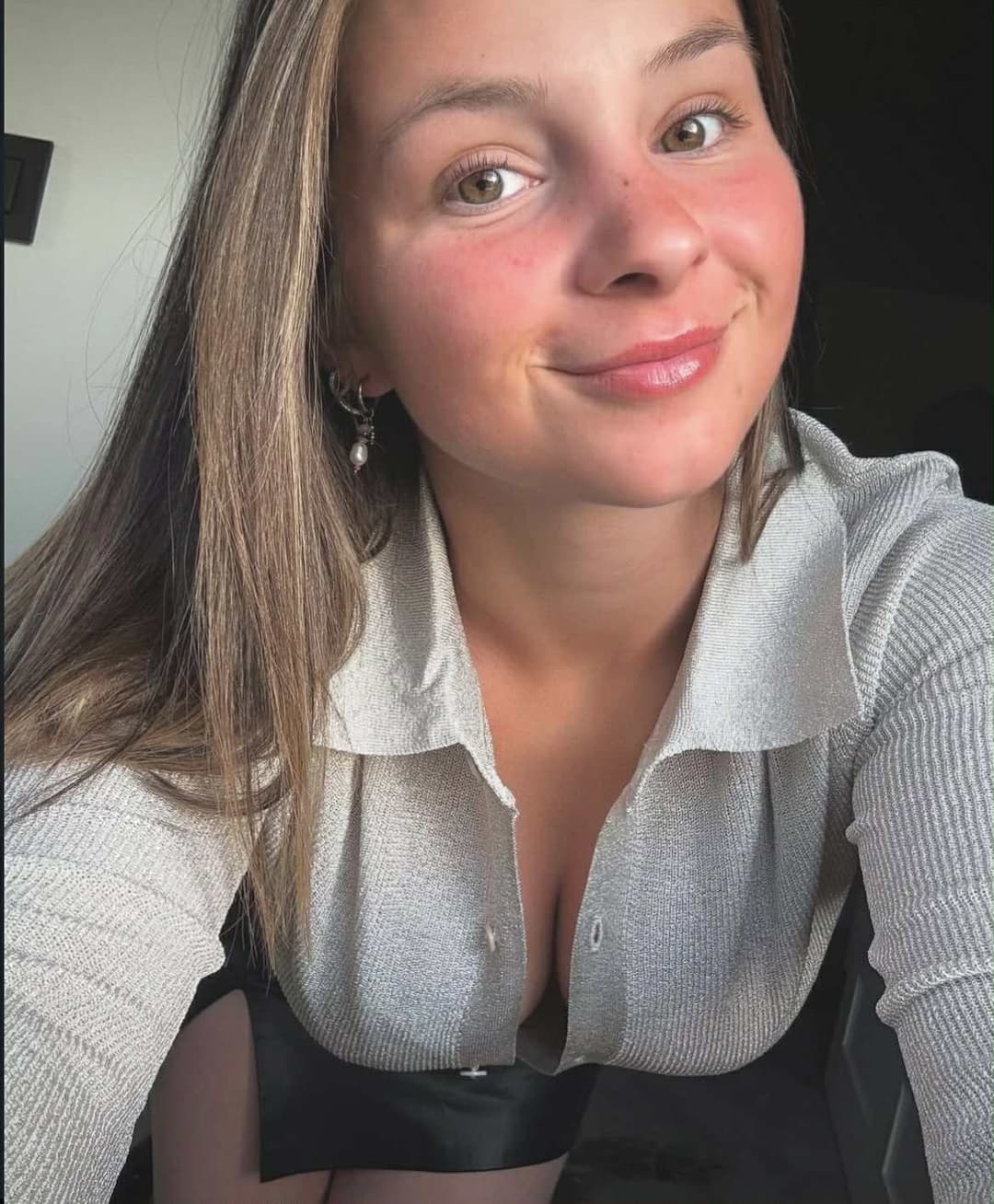 Cum shoot moi avec ta grosse queue de bbc