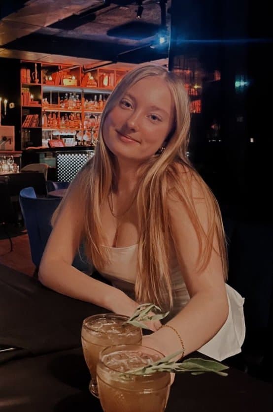 Sexy girlfriend Caught in the shower by a hiddencam pt.2