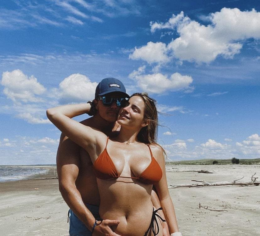 Click to view full size Annoying YouTuber "The Krystal Palace" is obviously nothing but a huge slut behind the scenes.??