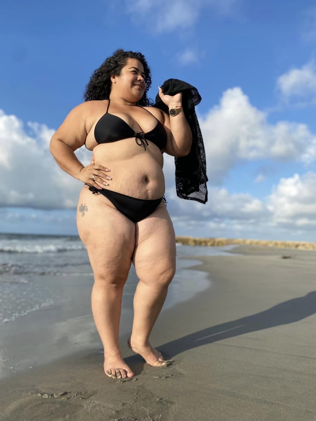 COLUMBIAN BBW BIKINI BABE