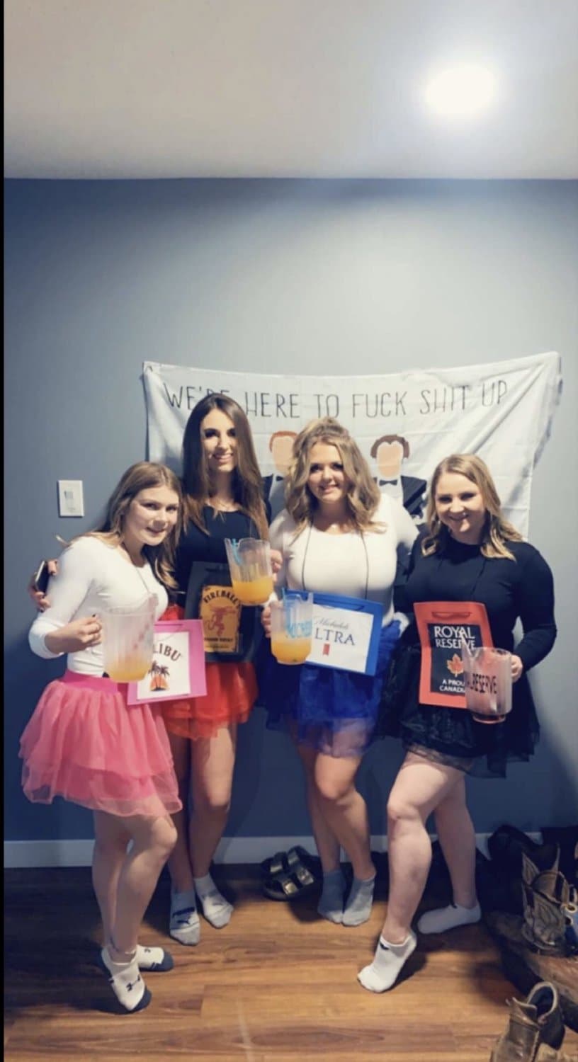 Canada - Rianne, thick ‘n busty country girl