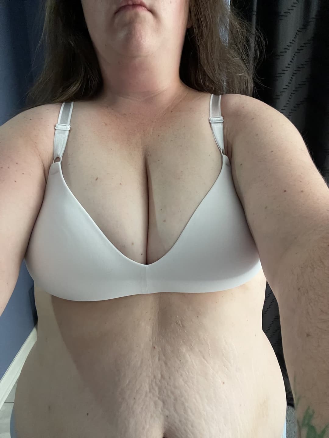 31 yo pawg slut wife from South Carolina loves BBC