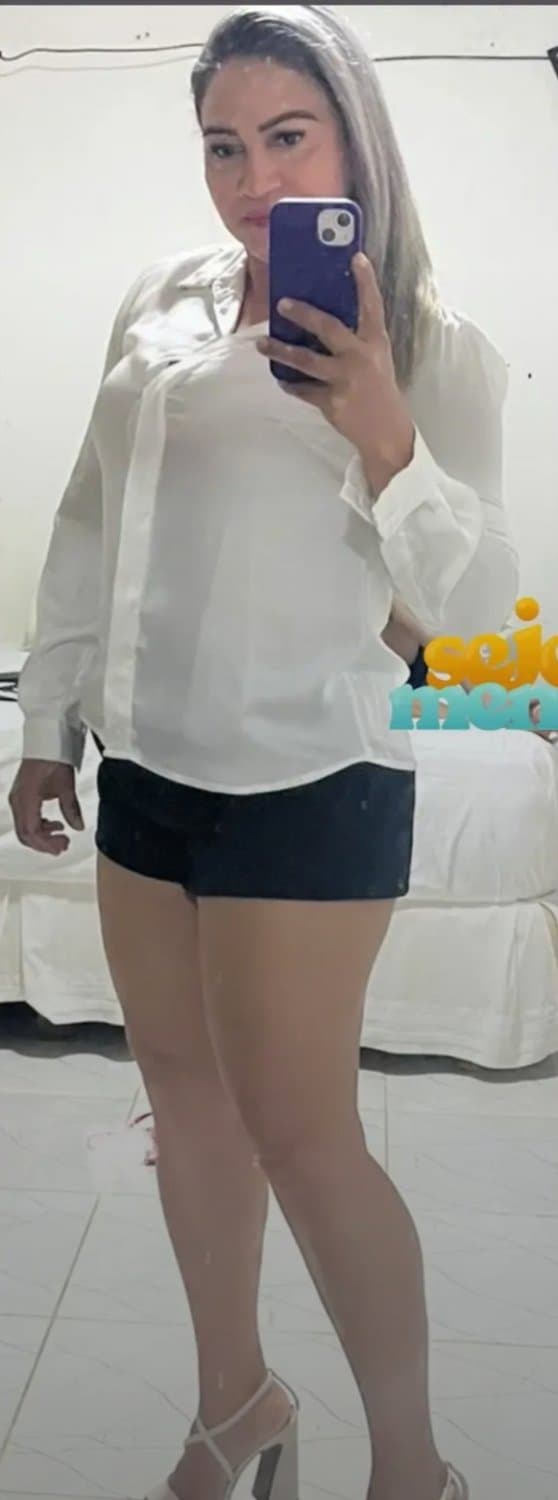 Vizinha gostosa ♠️?