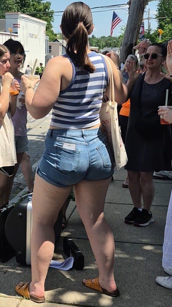 Denim shorts & Ass