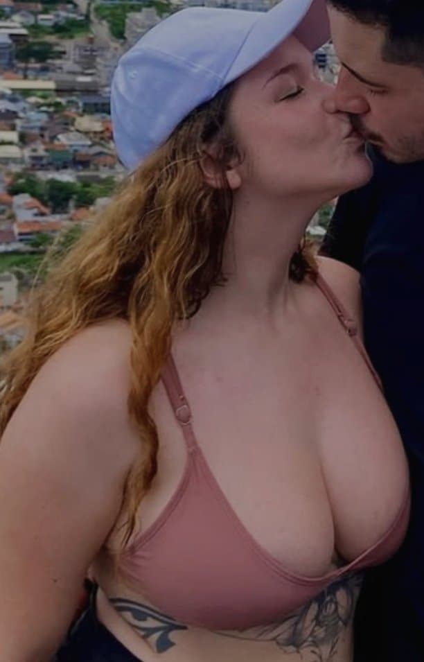 Pendejas argentinas de enormes tetas aporte de un seguidor