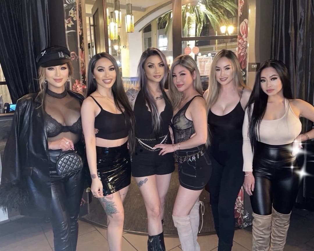 Click to view full size Bay Area Sluts. 2 Got Pregnant Out Of The Group.