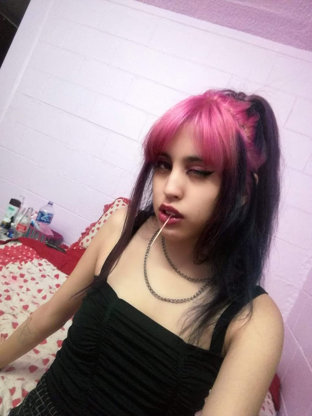 Dyed hair insane slut spreads her holes