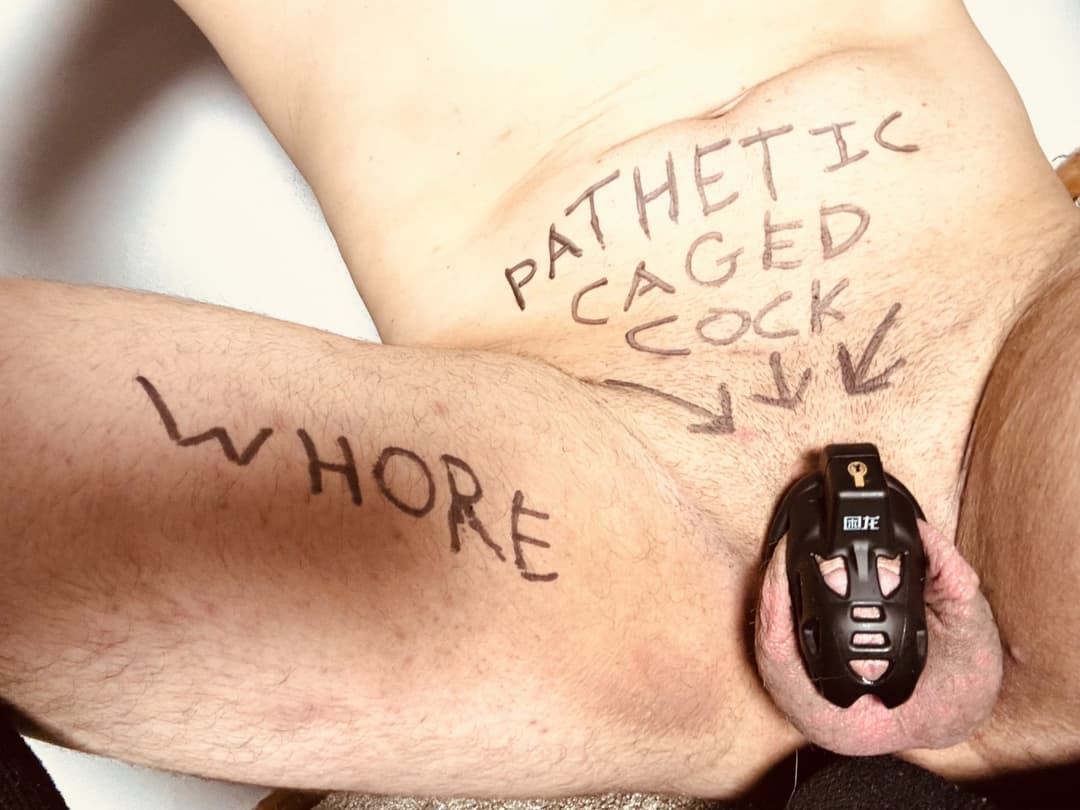 Caged and collard sissy humiliates herself on telegram @b20004eva