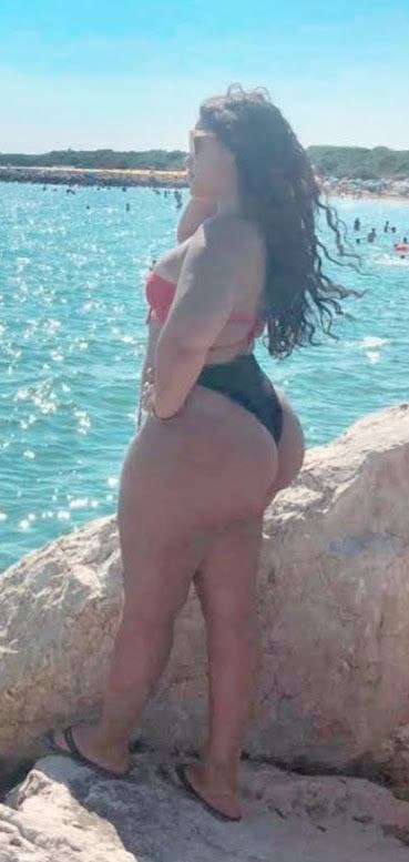 Perra de culo gordo suéñele le a gustado que le llene el culo de leche???