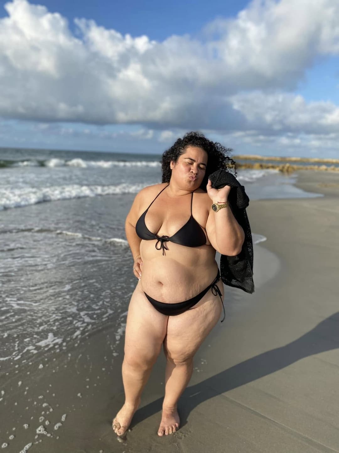 COLUMBIAN BBW BIKINI BABE