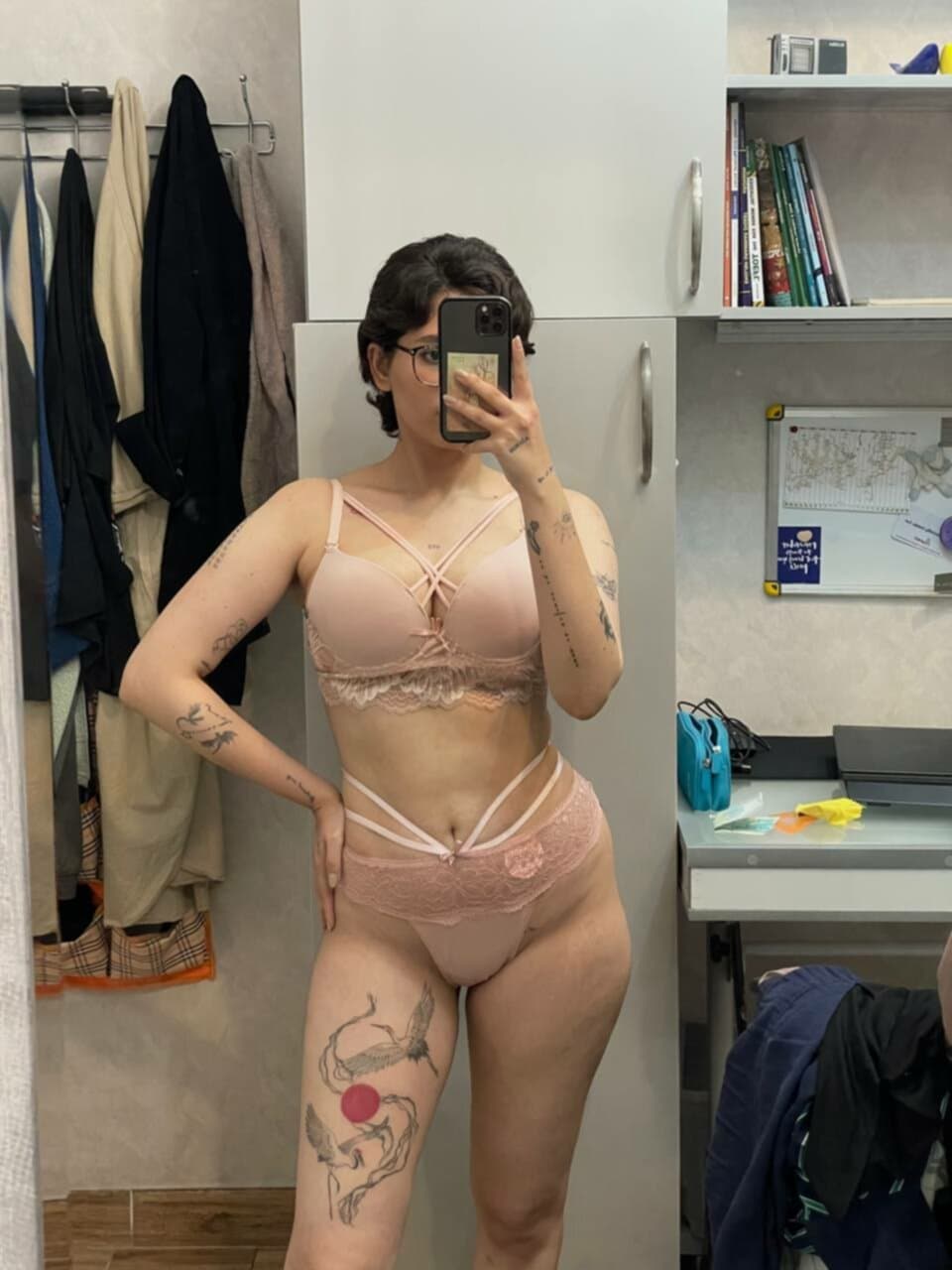 Click to view full size Sama Busty Babe