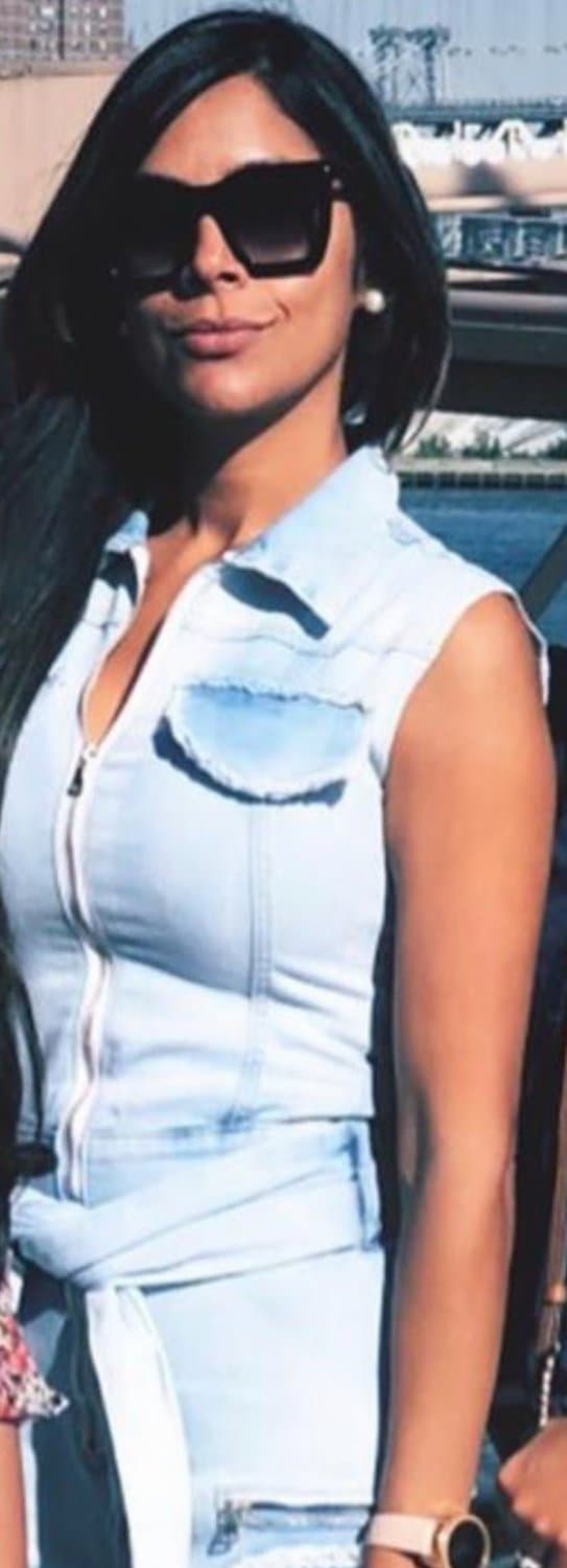 Hot fuck with cousins cheating Indian desi wife Raj after work