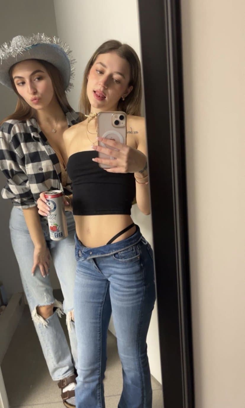 Barely legal bop teenager Carly