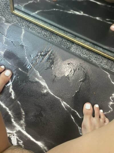 deathbylsd (Angelica Corona) hermosa pendeja con el Papo gordo