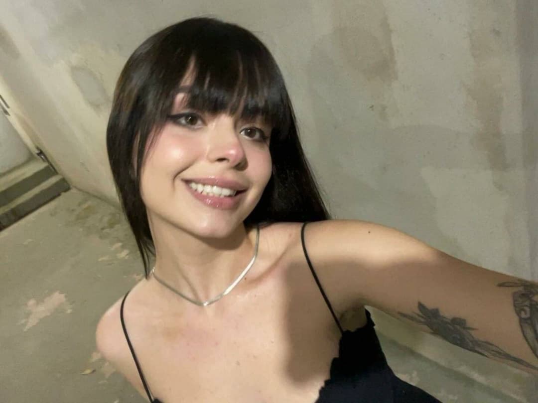 Young hot slut, amazing faceporn. Big boobs