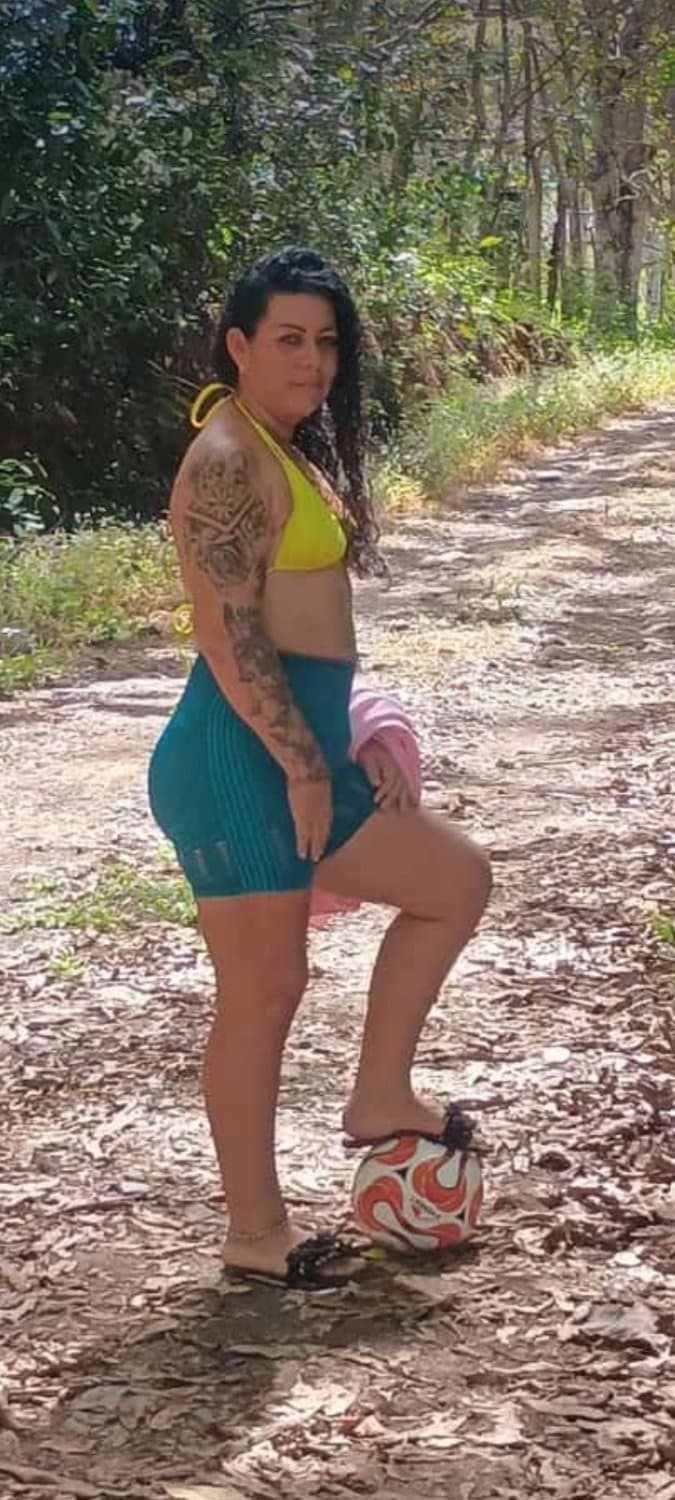 Click to view full size Esta puta me vende contenido exclusivo?maría