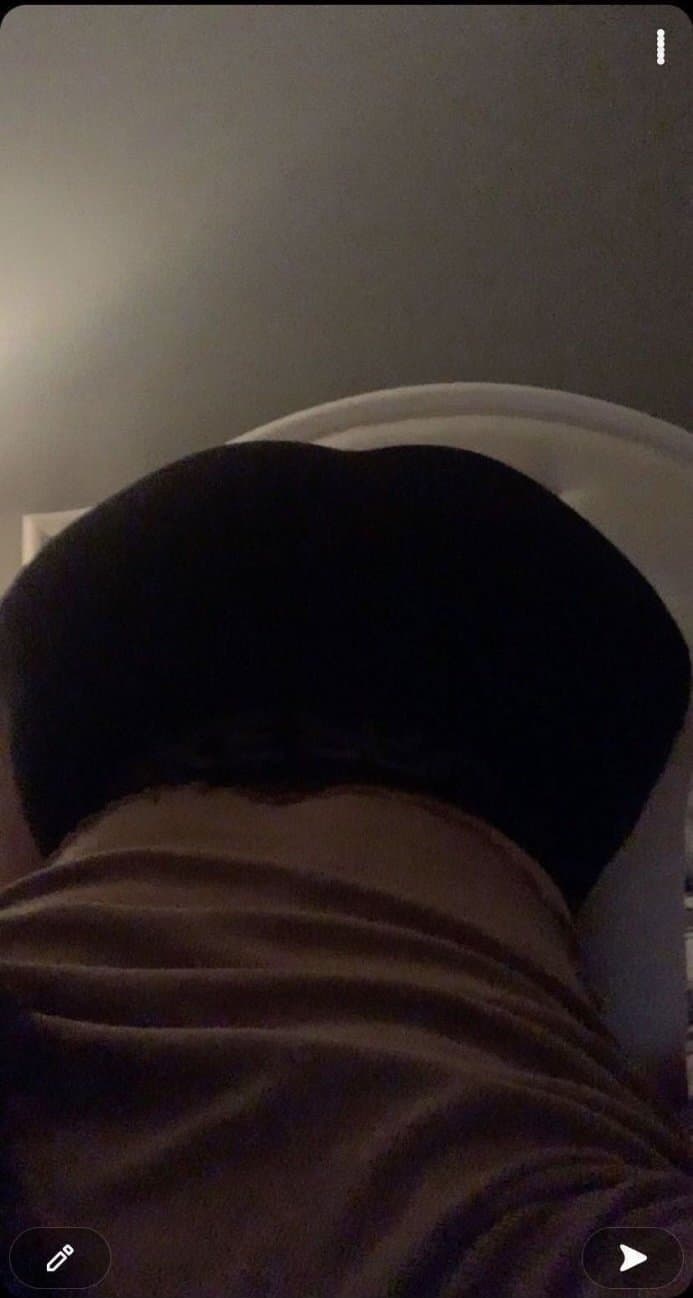 Sexy NRI Indian teen with ugly face but biggest ass ever ??