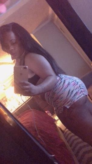 Married North Nashville Wedgewood Squirter Pussy Thot Sell It When Husband at Work & Kids Sleep