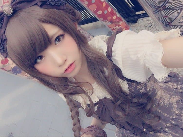 ENAKO RIN: these Japanese Cosplayer worth the waste of your offspring/ baby oil housed in your balls