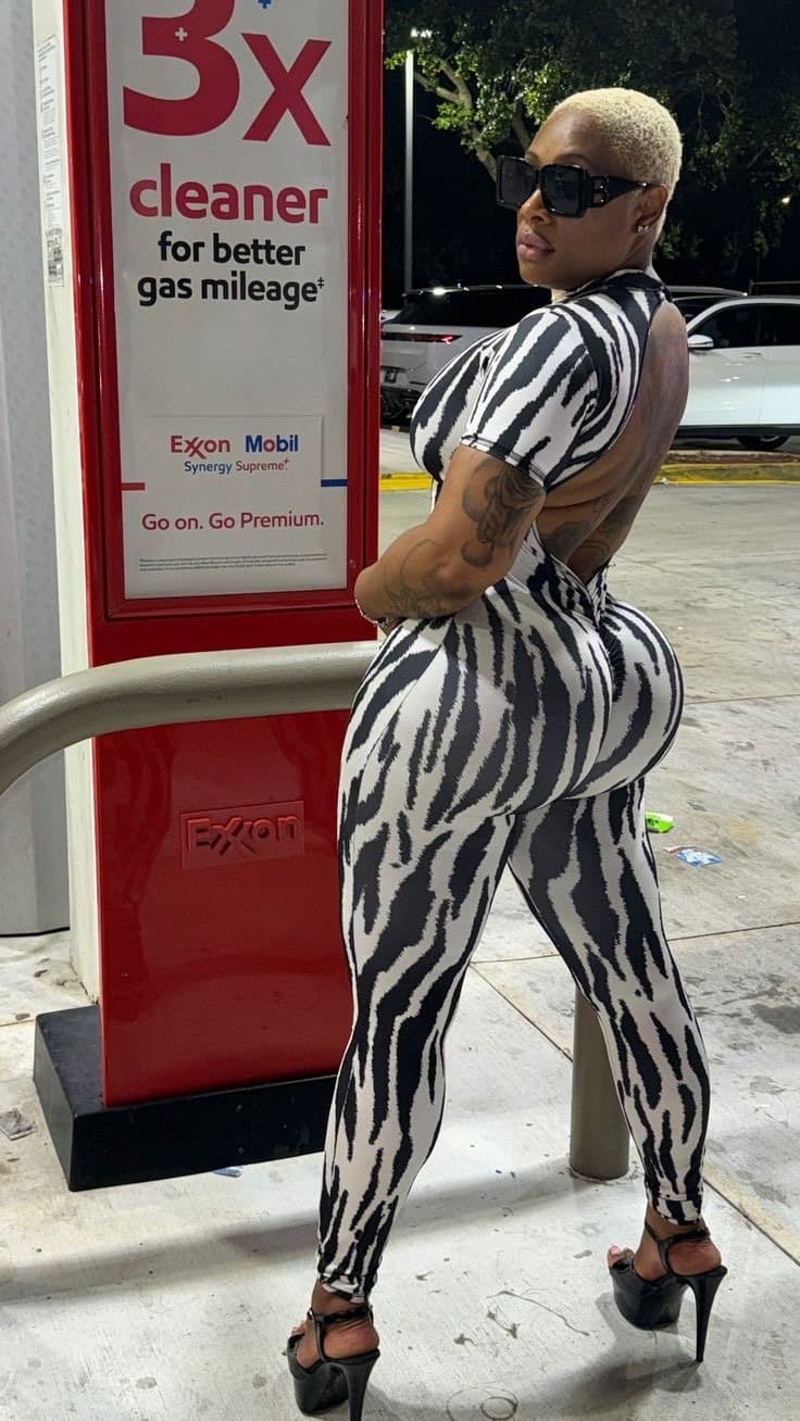 Jamaican 146 - bald head bitch