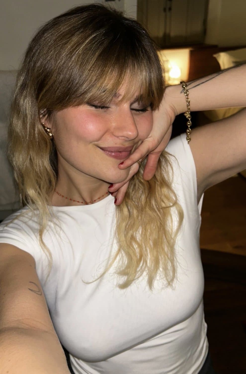 Chloé, grosse chienne française exposée