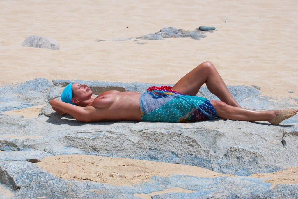 Perfect body GILF loves nude beaches