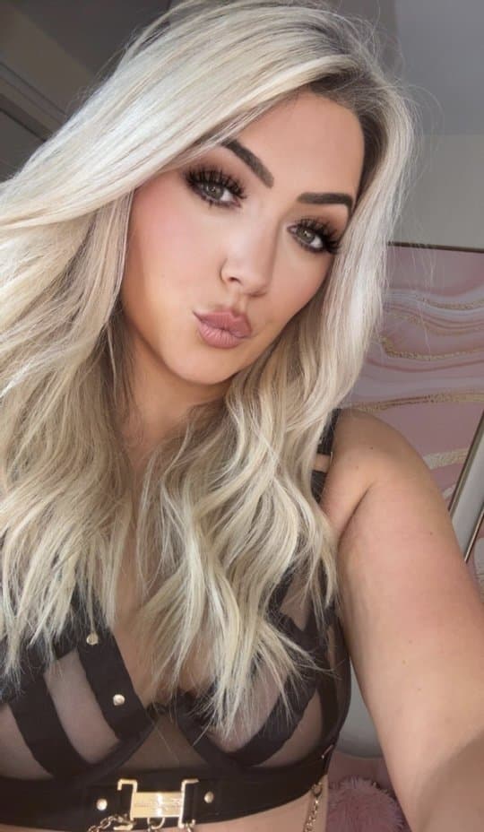 Hot milfs spicy pics leaked