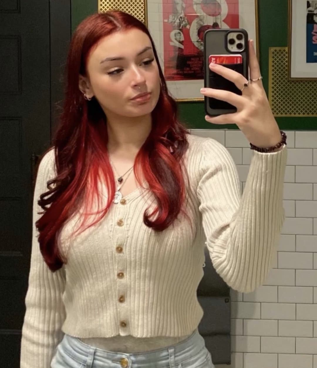 Sexy Algerian party girl